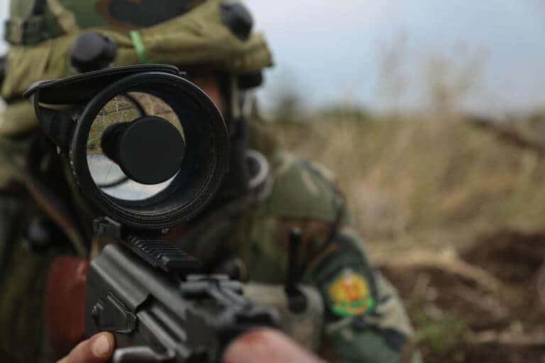 10 Tips For Choosing The Right Night Vision Scopes
